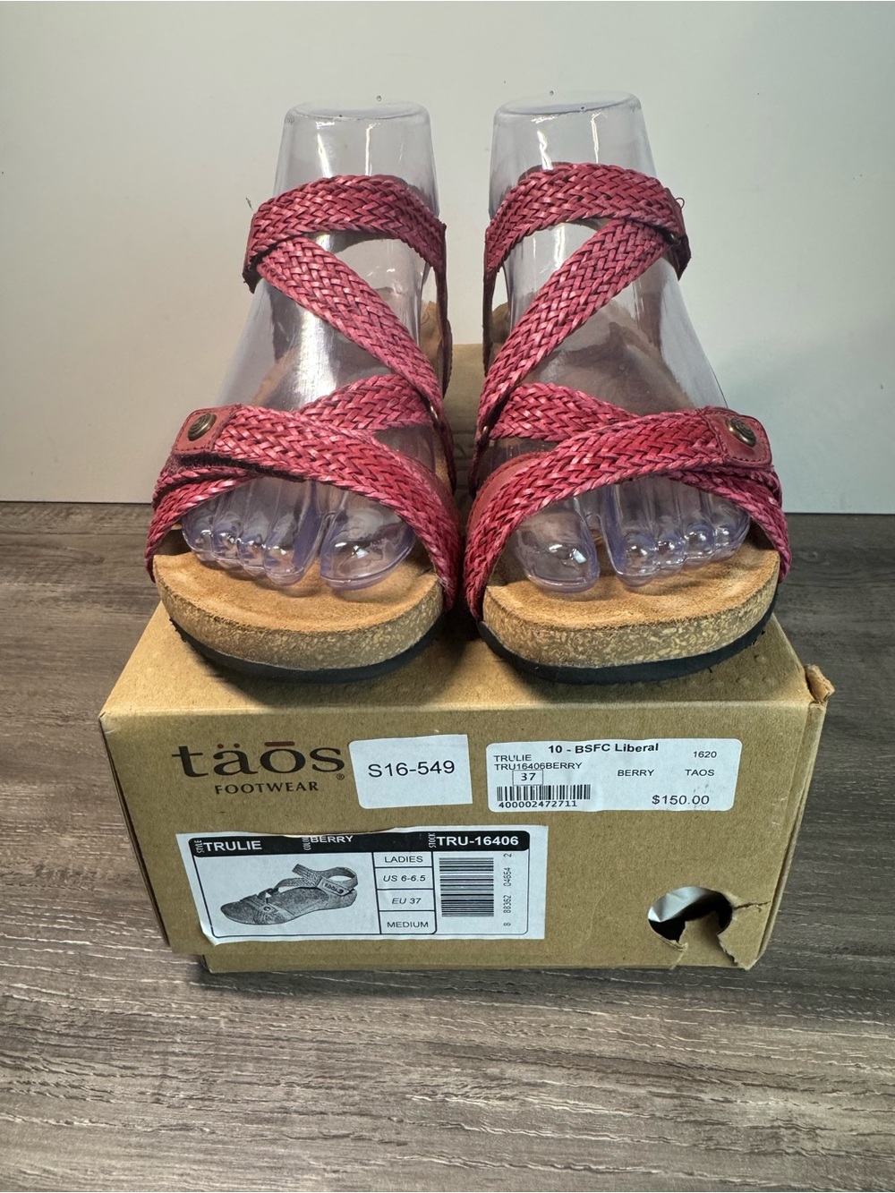 Taos Footwear Trulie Wedge Sandals Berry size 6.5/EU37 $150